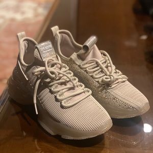 steve madden sneakers